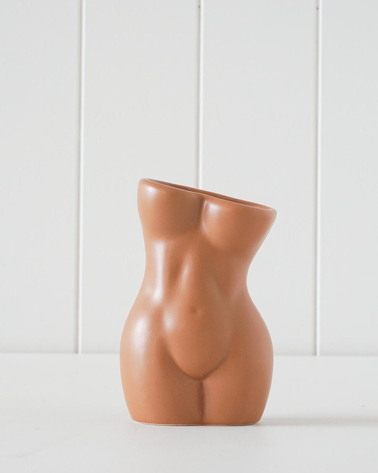 Figure 2 Vase Sepia